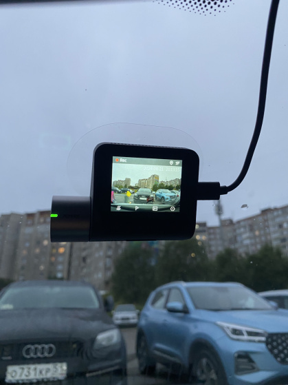 Видео регистратор на Lada Гранта